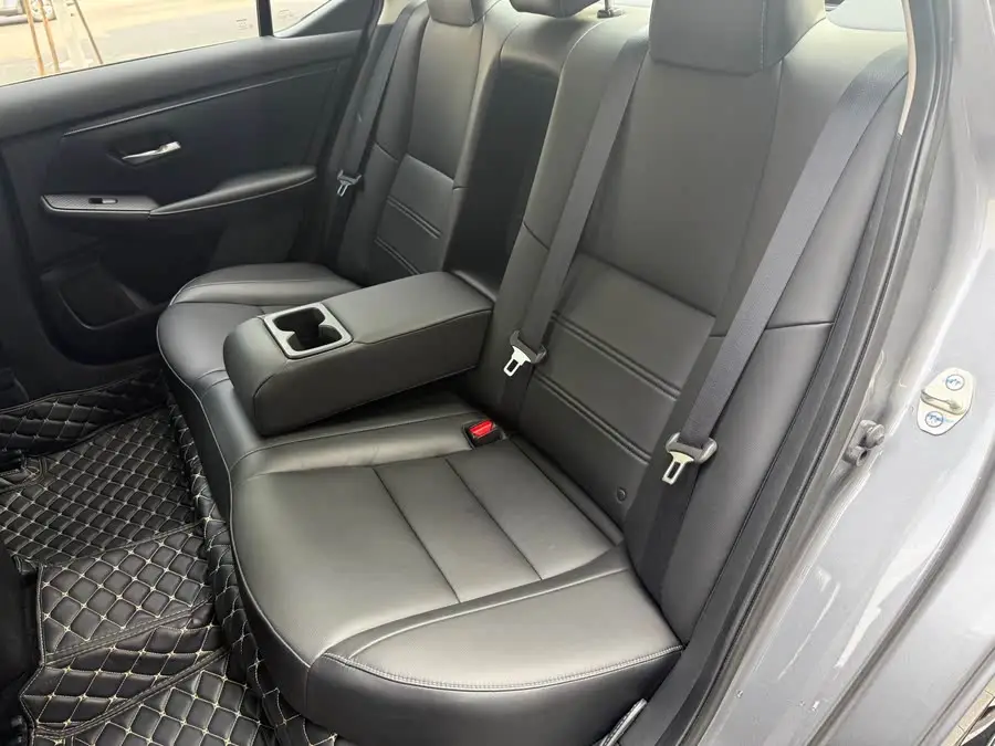 2021 نيسان سيلفي 1.6 لتر XL CVT استمتع بالإصدار