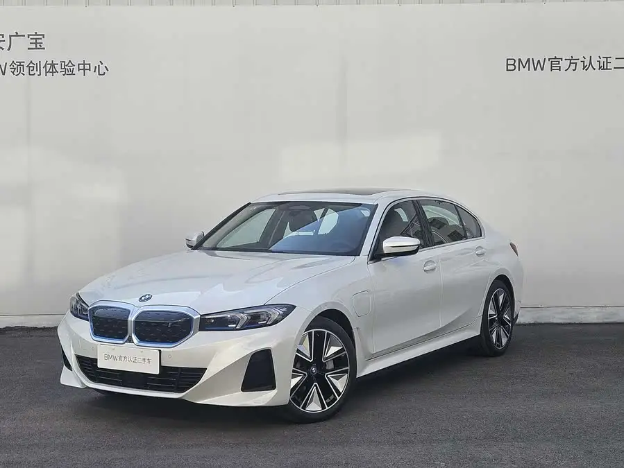 BMW i3 2022 eDrive 35 L