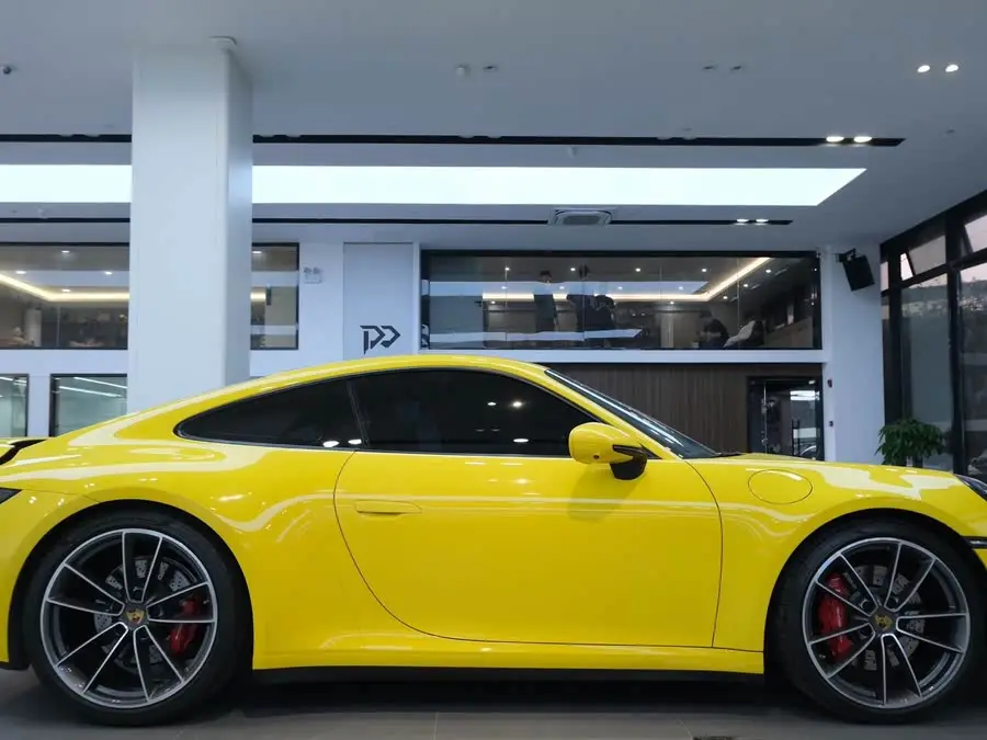 Porsche 911 2022 Carrera 3.0T