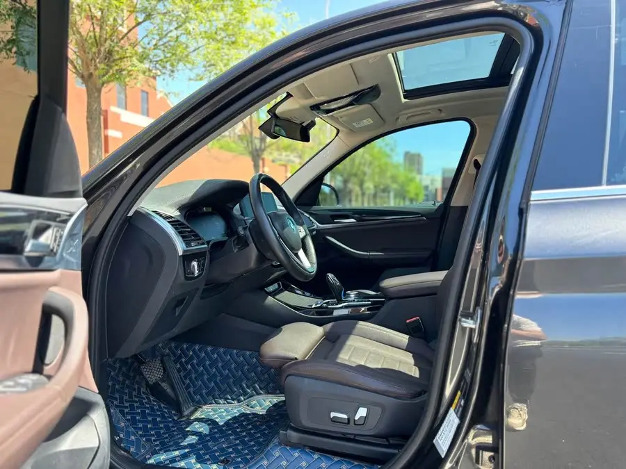 BMW iX3 2021 Model Leading Edition