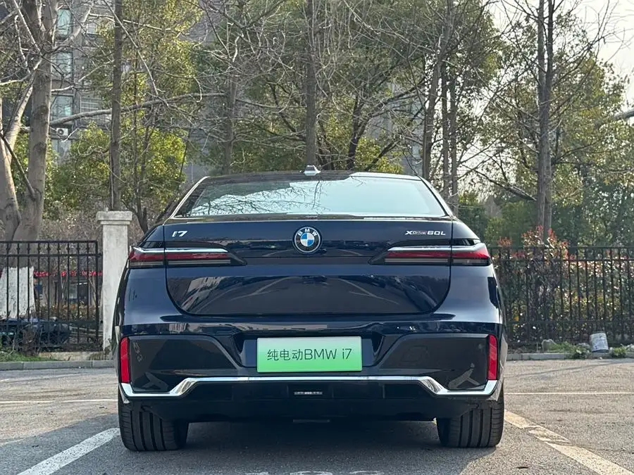 BMW i7 2023 xDrive60L M Sport Package