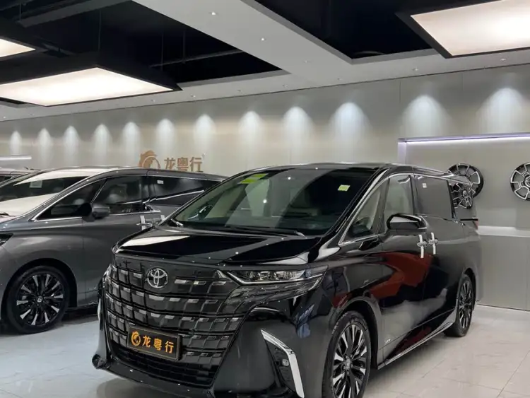 Alphard 2024 Dual Engine 2.5L Premium Edition