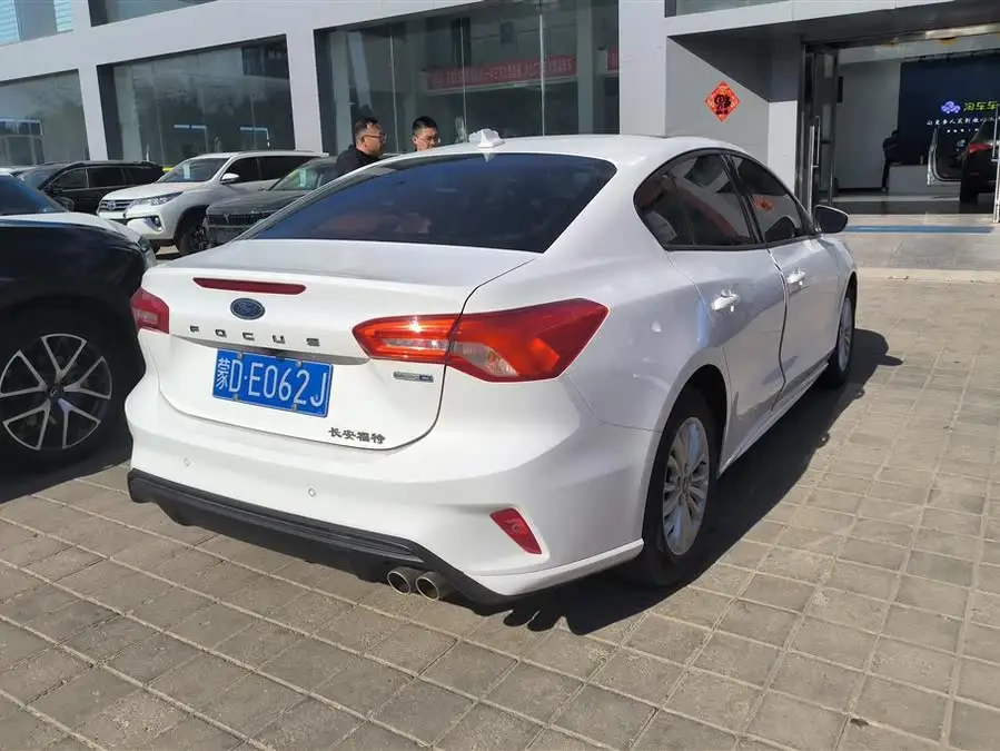 فورد فوكس 2020 سيدان إيكوبوست 180 أوتوماتيكي تريند