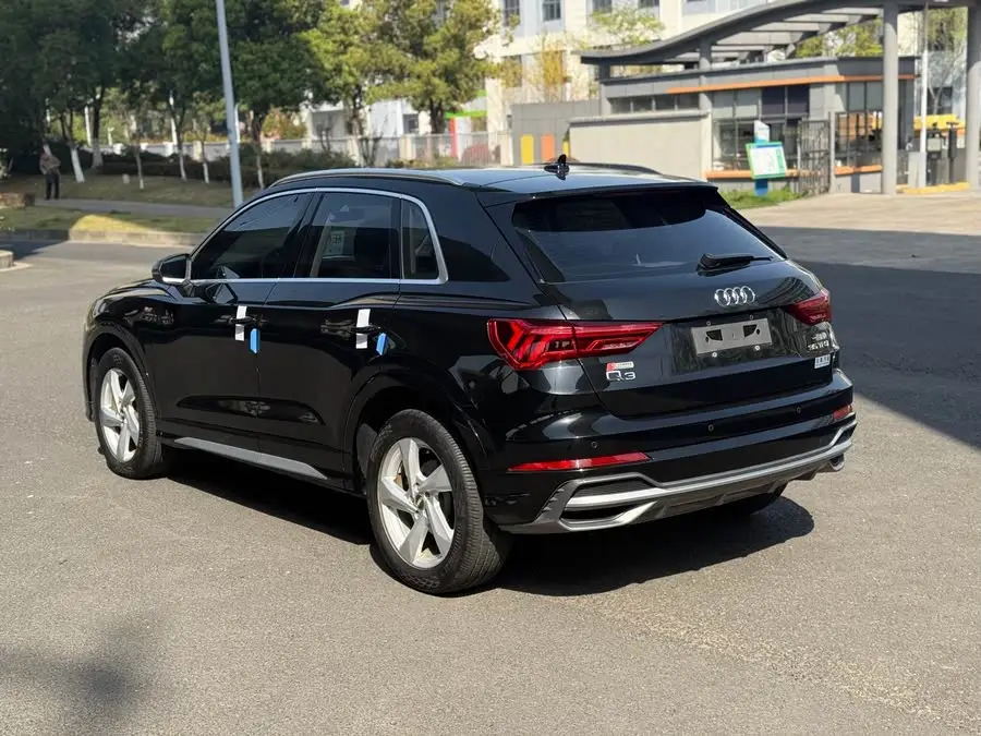 2020 Audi Q3 35 TFSI Progressiv