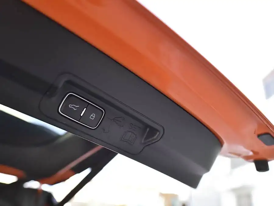 مستكشف 2023 نسخة EcoBoost 285 قمة كونلون 7 مقاعد