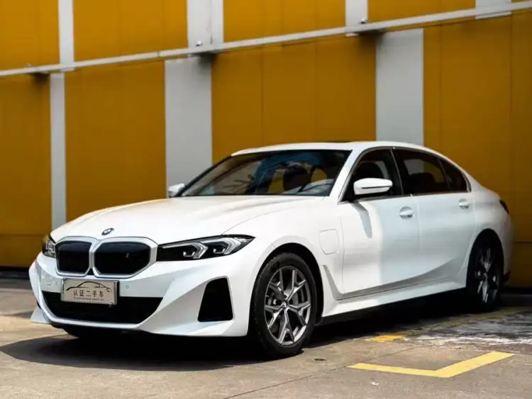 BMW i3 2022 eDrive 35 L