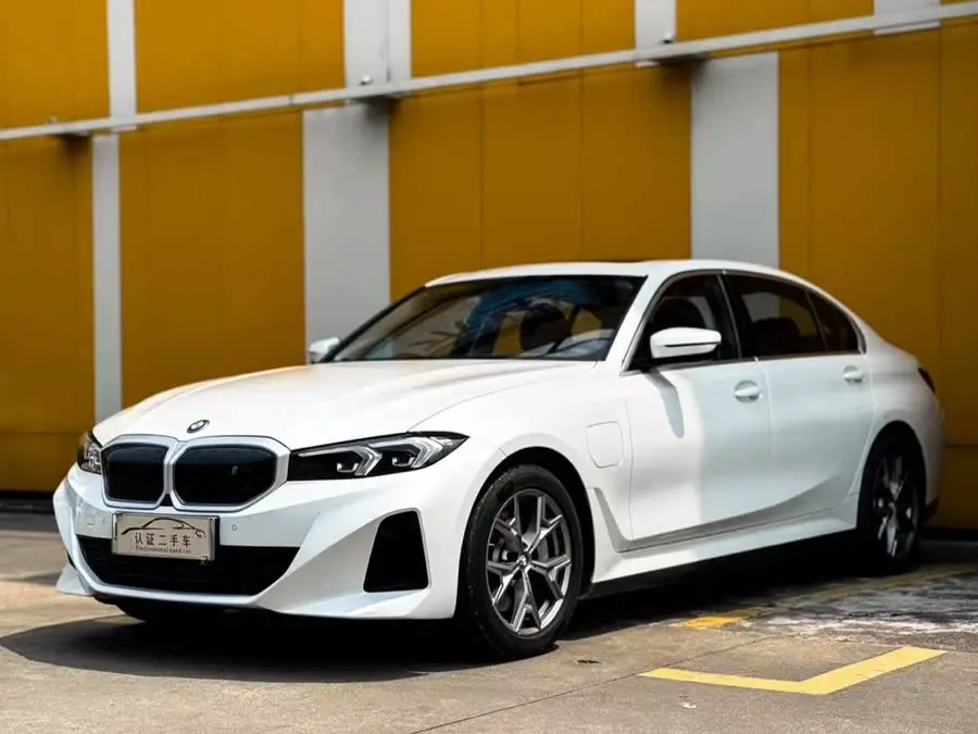 بي إم دبليو i3 2022 eDrive 35 L