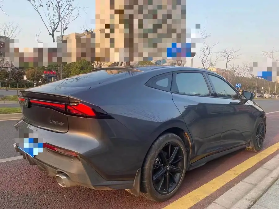 Changan UNI-V 2022 1.5T Premium