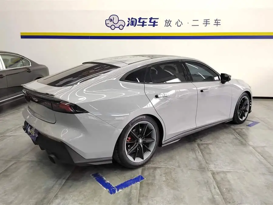 Changan UNI-V 2022 1.5T Premium