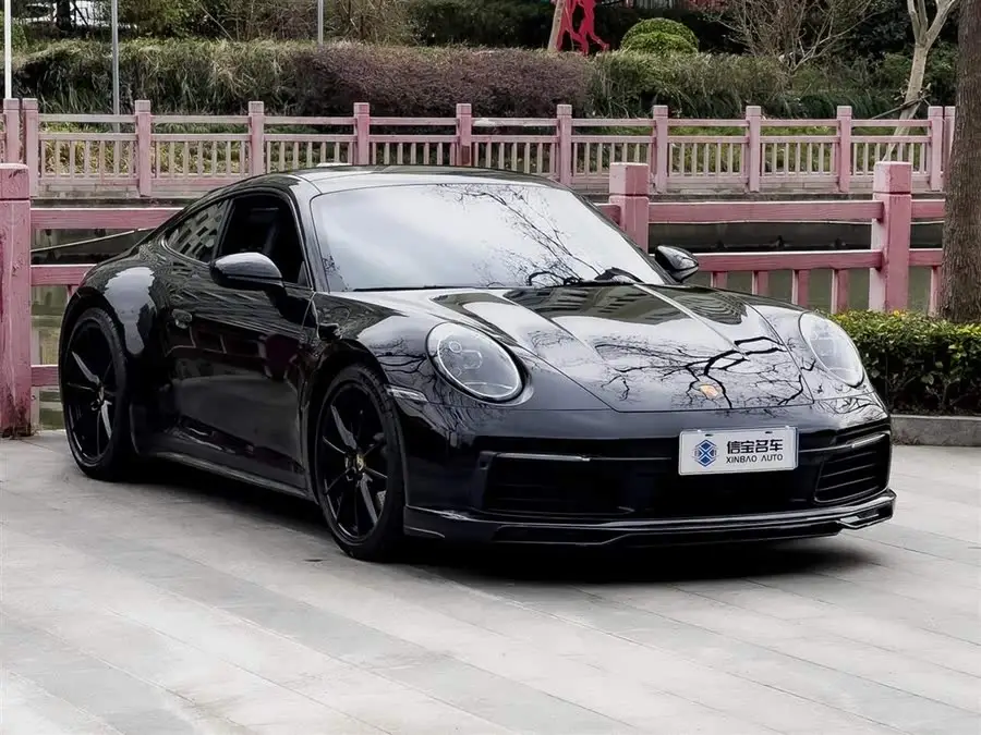 بورش 911 2023 كاريرا 3.0T