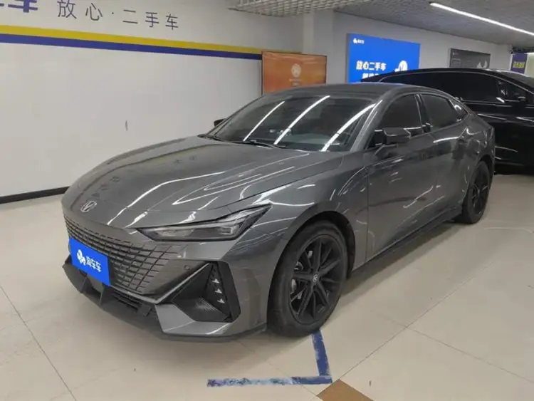 Changan UNI-V 2022 1.5T Deluxe