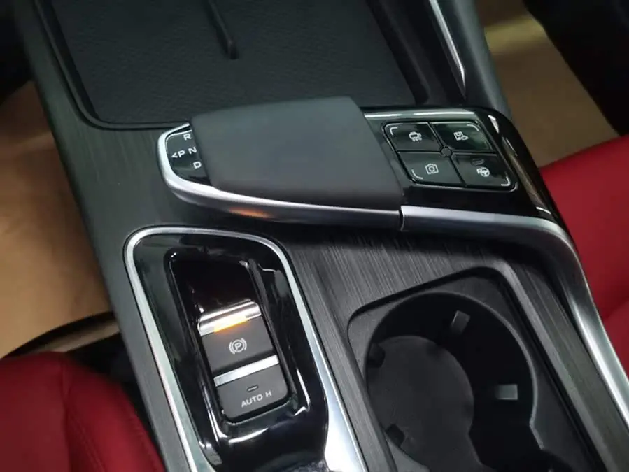 شانجان UNI-T 2020 1.5T الرائد