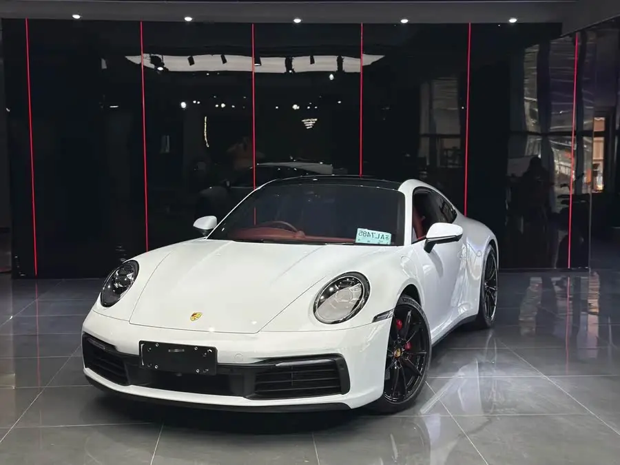 بورش 911 2023 كاريرا 3.0T