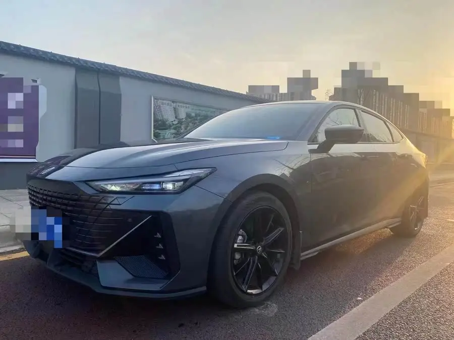 Changan UNI-V 2022 1.5T Premium