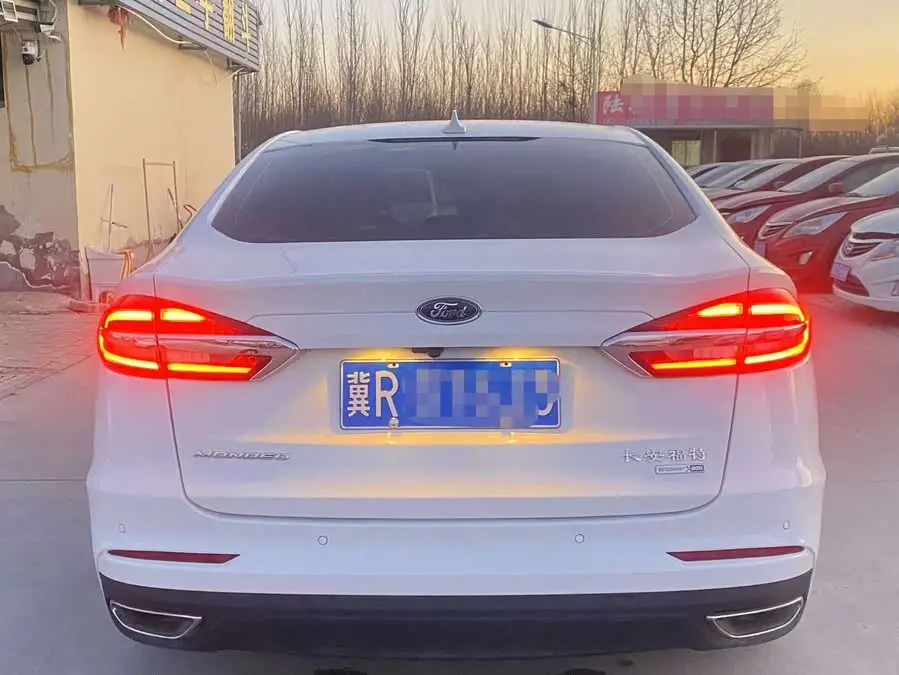 2020 فورد مونديو إيكو بوست 200 تريند