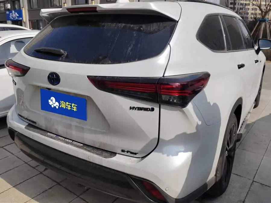 Highlander 2023 2.5L Intelligent Hybrid AWD Knight Edition 7-Seater