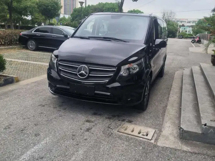 Vito 2023 2.0T Business Edition 7-seater