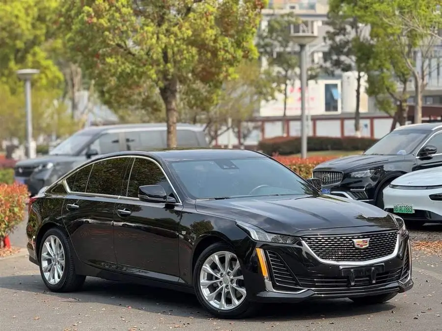 كاديلاك CT5 2021 طراز محدث 28T فاخر