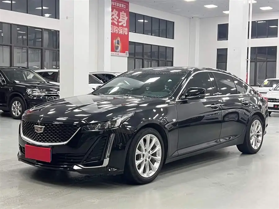 كاديلاك CT5 2023 طراز 28T الفاخر