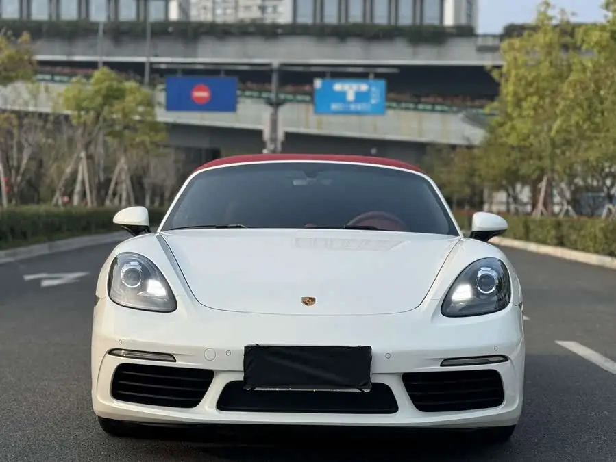 Porsche 718 2022 Boxster 2.0T