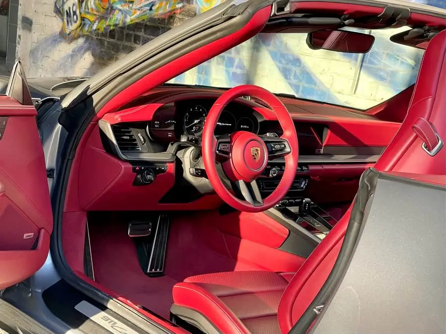 Porsche 911 2022 Carrera Cabriolet 3.0T