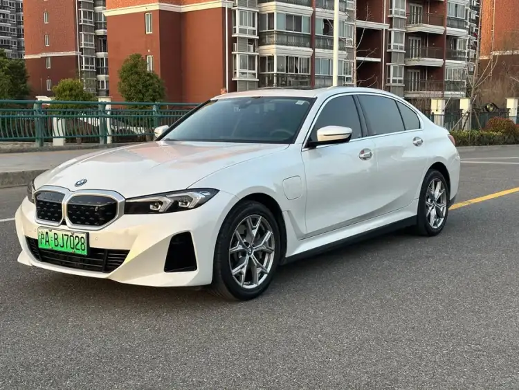 BMW i3 2022 eDrive 35 L