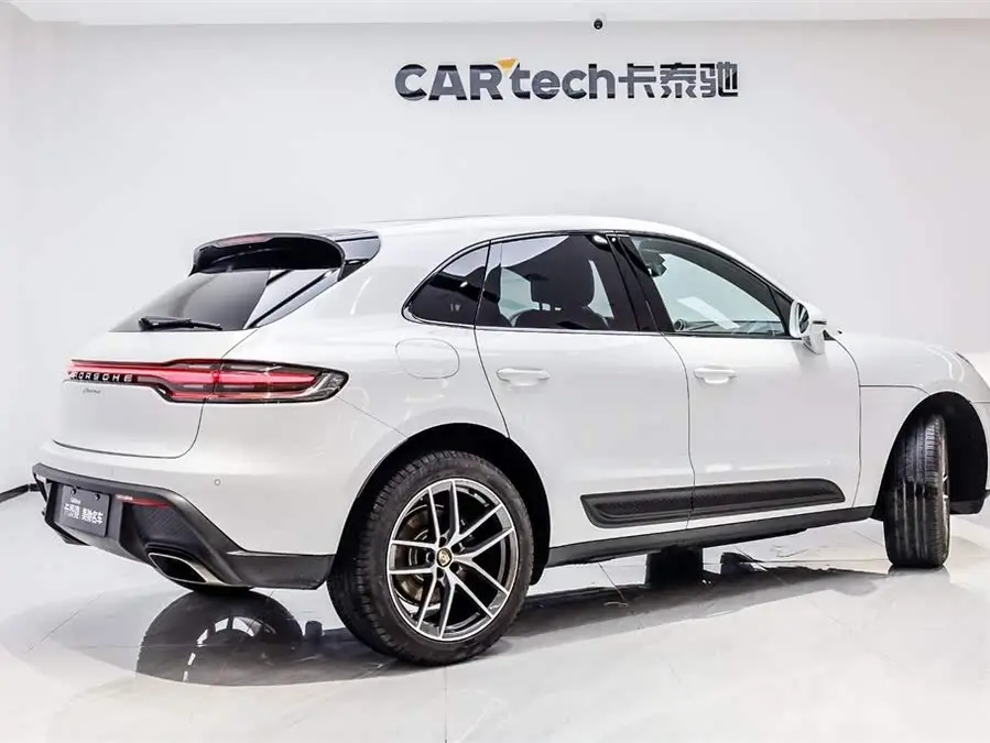 2023 Macan 2.0T