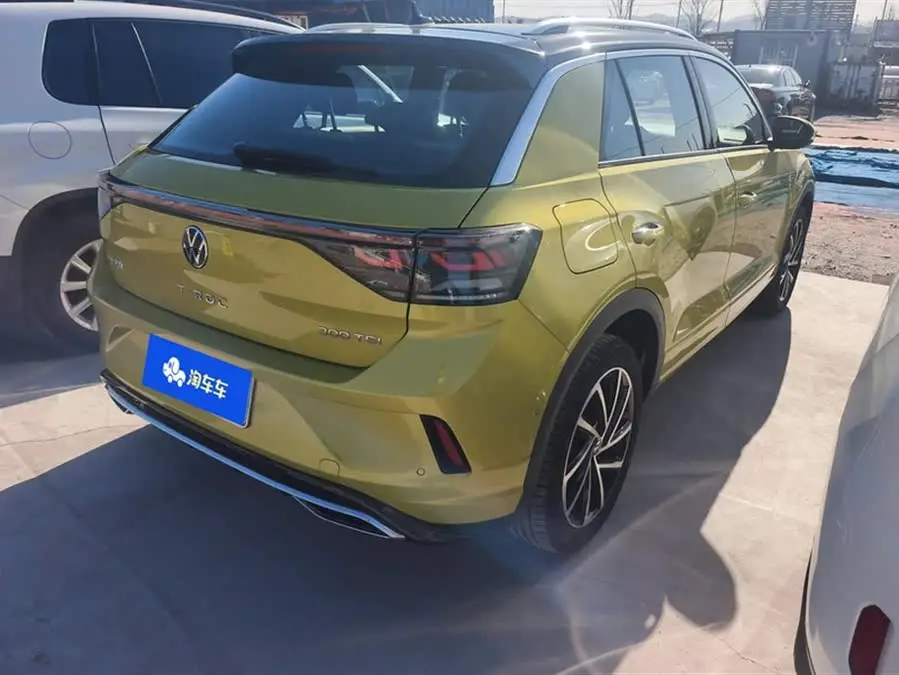 T-ROC 2024 طراز 300TSI DSG دفع ثنائي إصدار ستارلايت