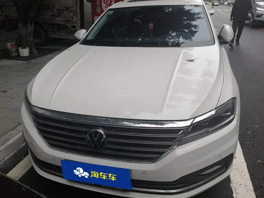 لافيدا 2021 280TSI DSG الفاخرة