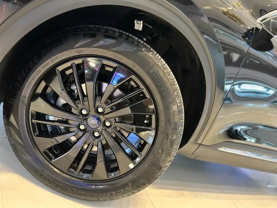 فورد إسكايب 2024 إيكوبوست 245 دفع أمامي نسخة ياو شيانغ