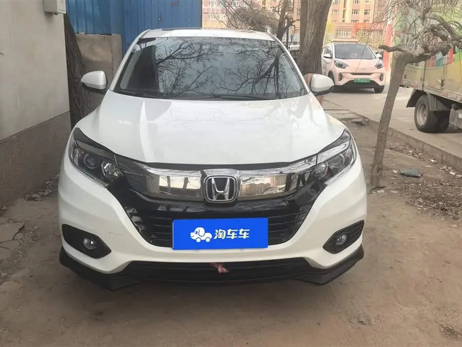 2020 هوندا HR-V 1.5L CVT إصدار الرائد