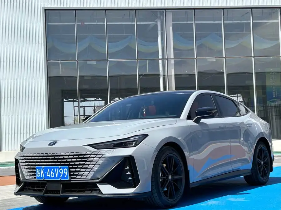 Changan UNI-V 2022 1.5T Premium