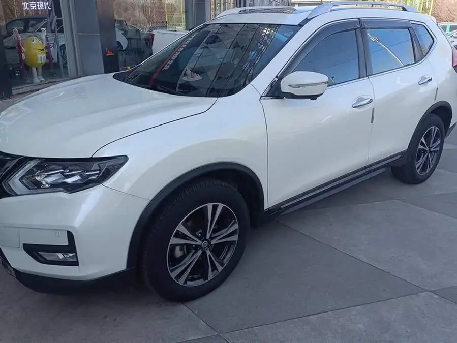 نيسان إكستريل 2020 طراز 2.5 لتر XL ITS CVT 4WD إصدار الفخامة والملاحة