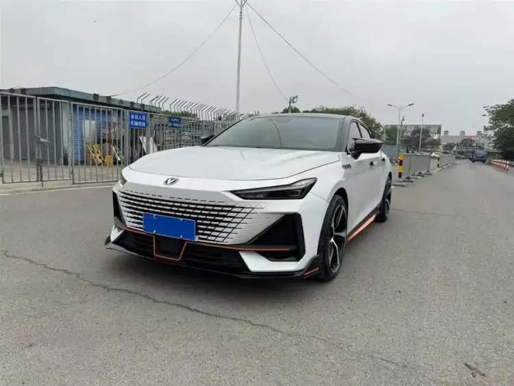 Changan UNI-V 2024 1.5T Deluxe Sports Model