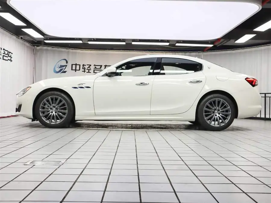 Ghibli 2023 Model 2.0T GT