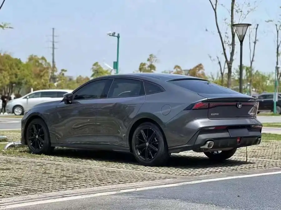 Changan UNI-V 2022 1.5T Premium Edition