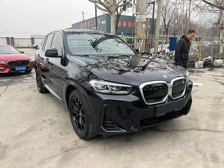 BMW iX3 2022 Facelift Leading Edition