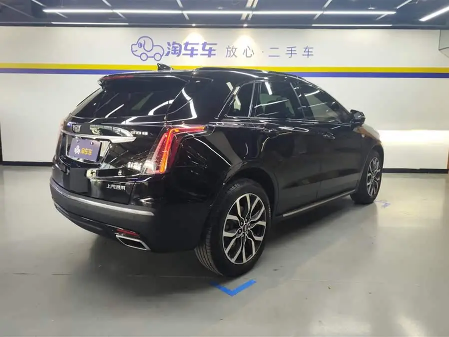 Cadillac XT5 2022 2.0T AWD Luxury (Hummingbird Edition)
