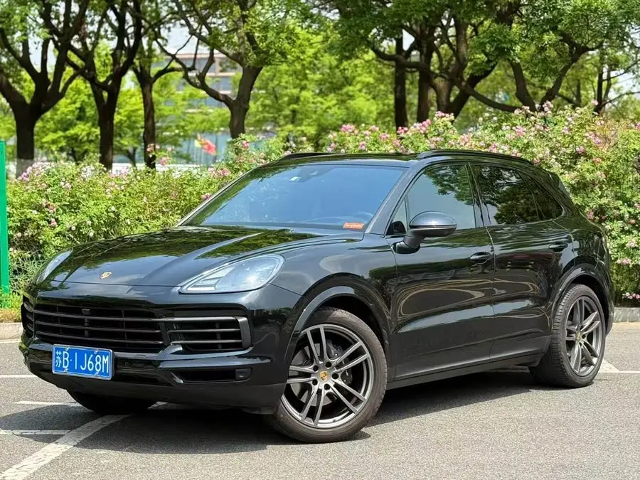 2023 Cayenne 3.0T Platinum Edition