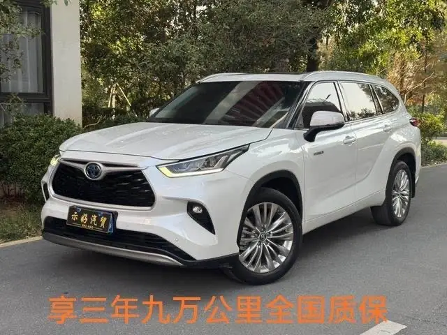 هايلاندر 2022 موديل هايبرد 2.5 لتر دفع رباعي فئة مميزة 7 مقاعد