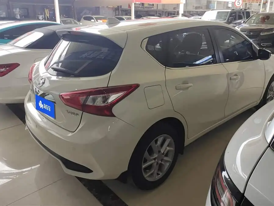 نيسان تييدا 2021 1.6 لتر CVT إصدار ذكي