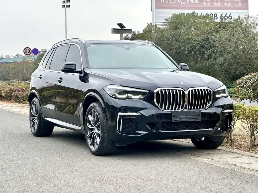 BMW X5 2023 xDrive 30Li M Sport Package