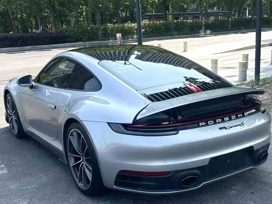 بورش 911 2023 كاريرا 3.0T