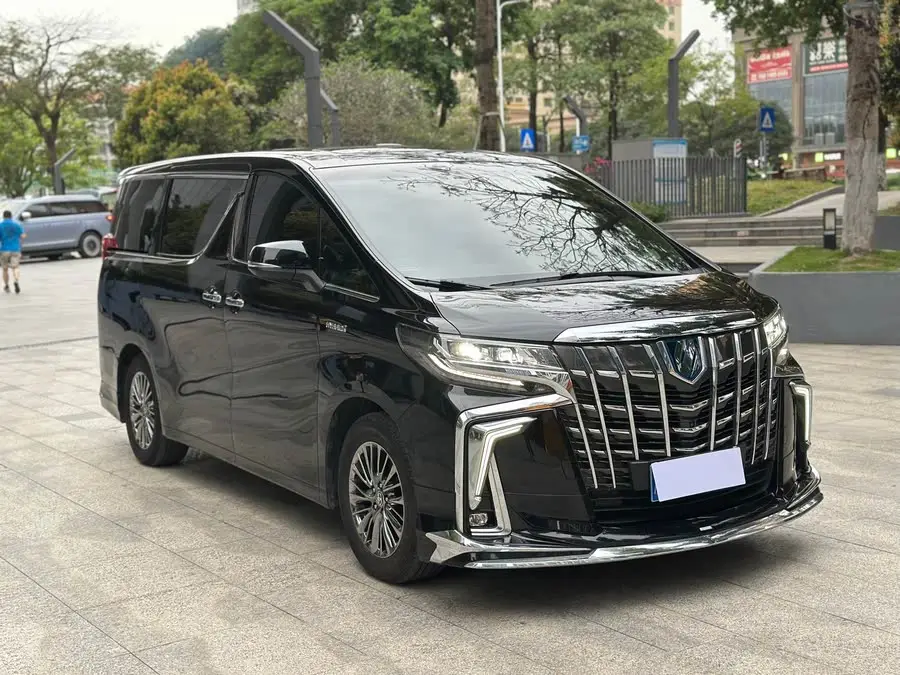 ألفارد 2020 هايبرد 2.5 لتر فئة فاخرة