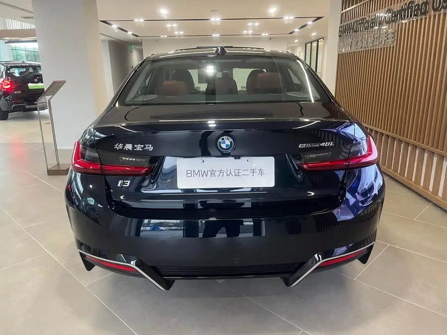 BMW i3 2023 eDrive 40 L Night Sport Package