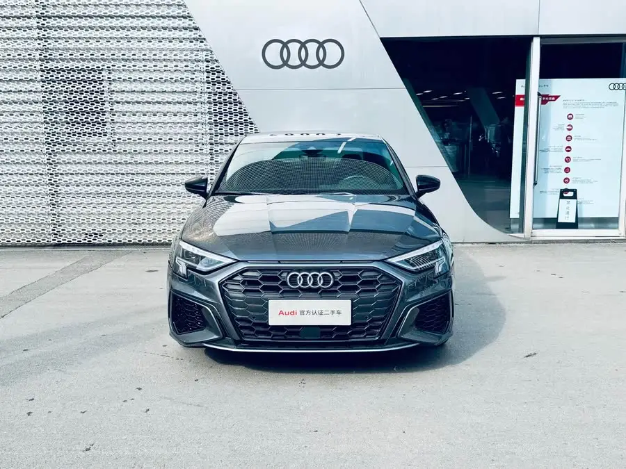 أودي A3 2022 A3L ليموزين 35 TFSI طراز رياضي أنيق