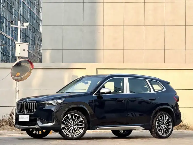 BMW X1 2023 xDrive25Li X Design Package