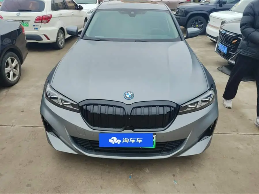 بي إم دبليو i3 2022 eDrive 35 L