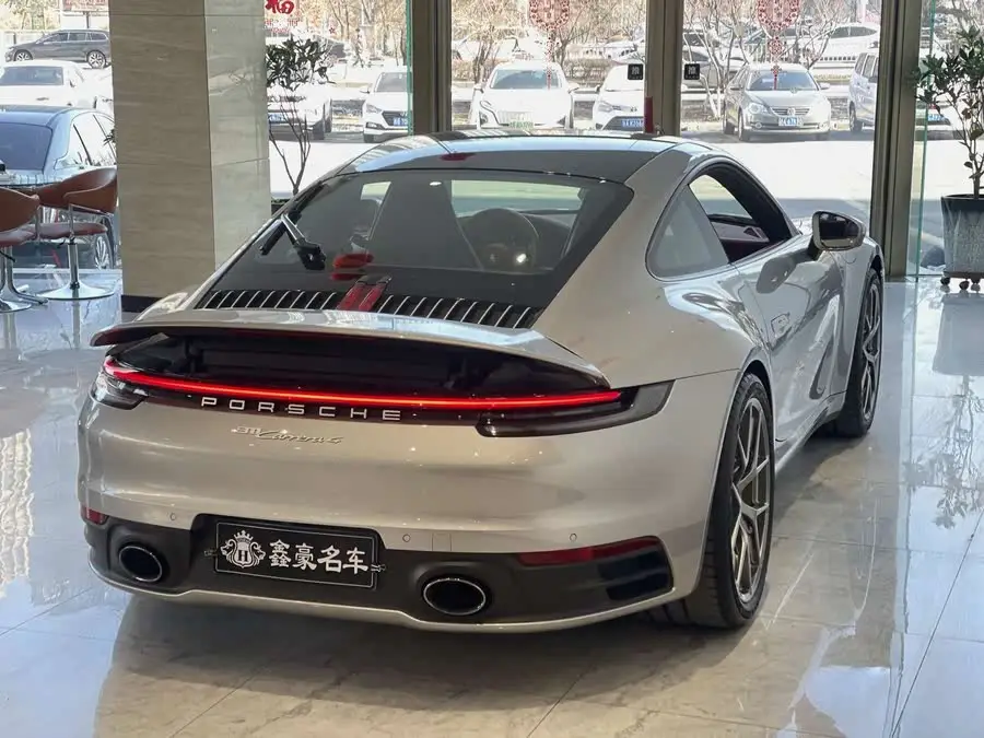 Porsche 911 2022 Carrera 4 3.0T