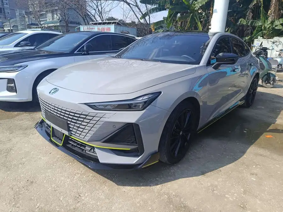 Changan UNI-V 2023 1.5T Sport Edition